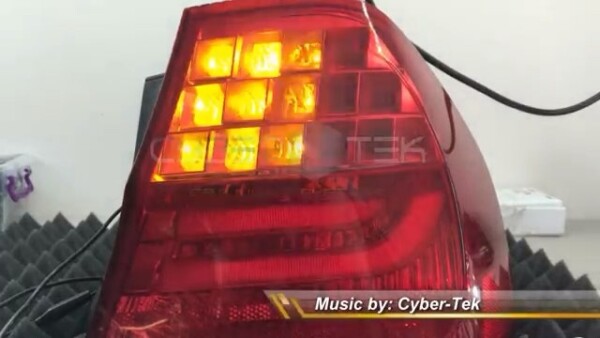 Zobacz jak pracujemy 1 Test segmentów lampy tylnej — Cyber-Tek